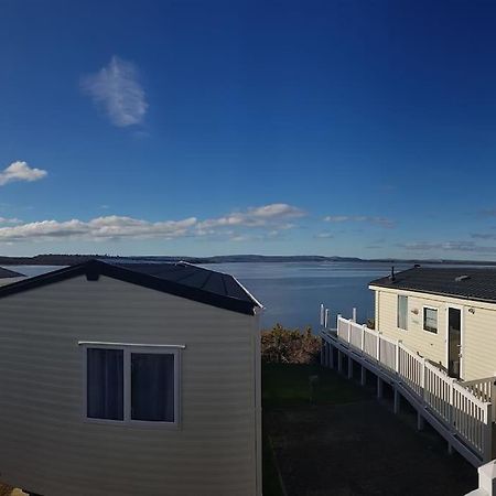 Appartement Cozy And Relaxing With Stunning Sea Views à Lytchett Minster Extérieur photo